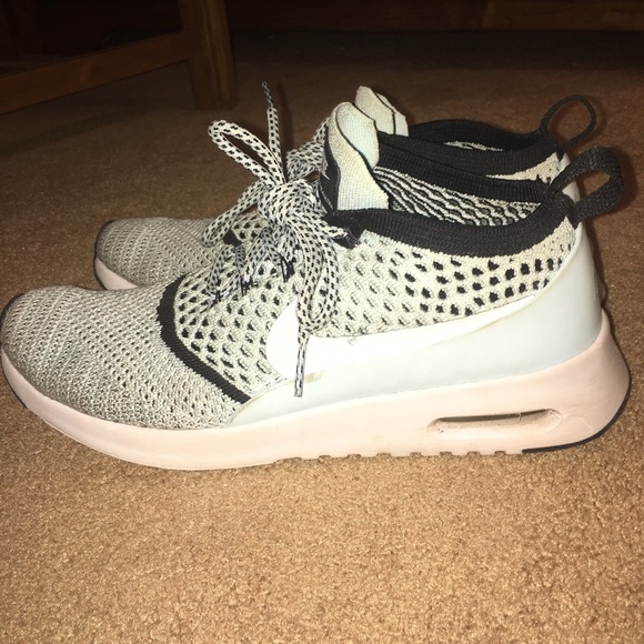 Nike airmax Thea ultra flyknit shoes - Picture 4 of 4